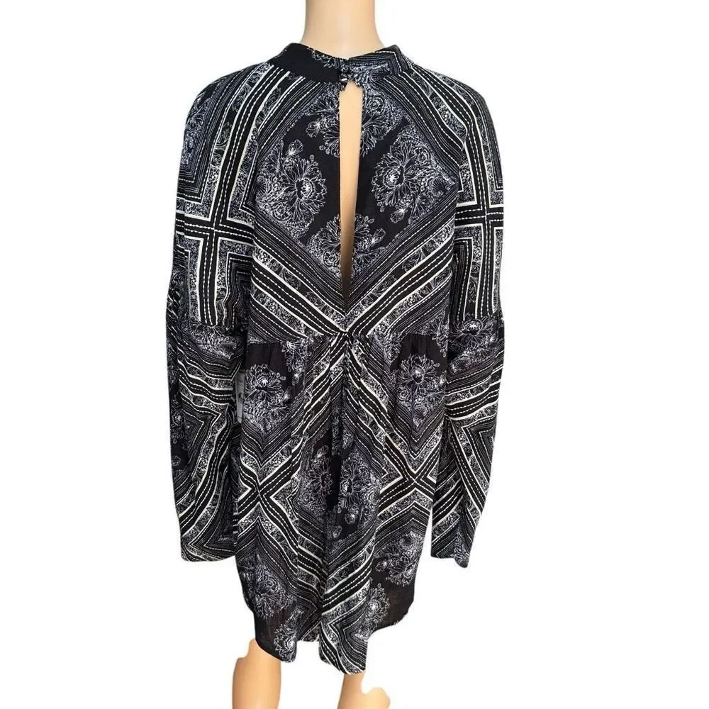 Free People Women's Walking On a Dream Tunic Top Long Sleeve Black Size L NWT